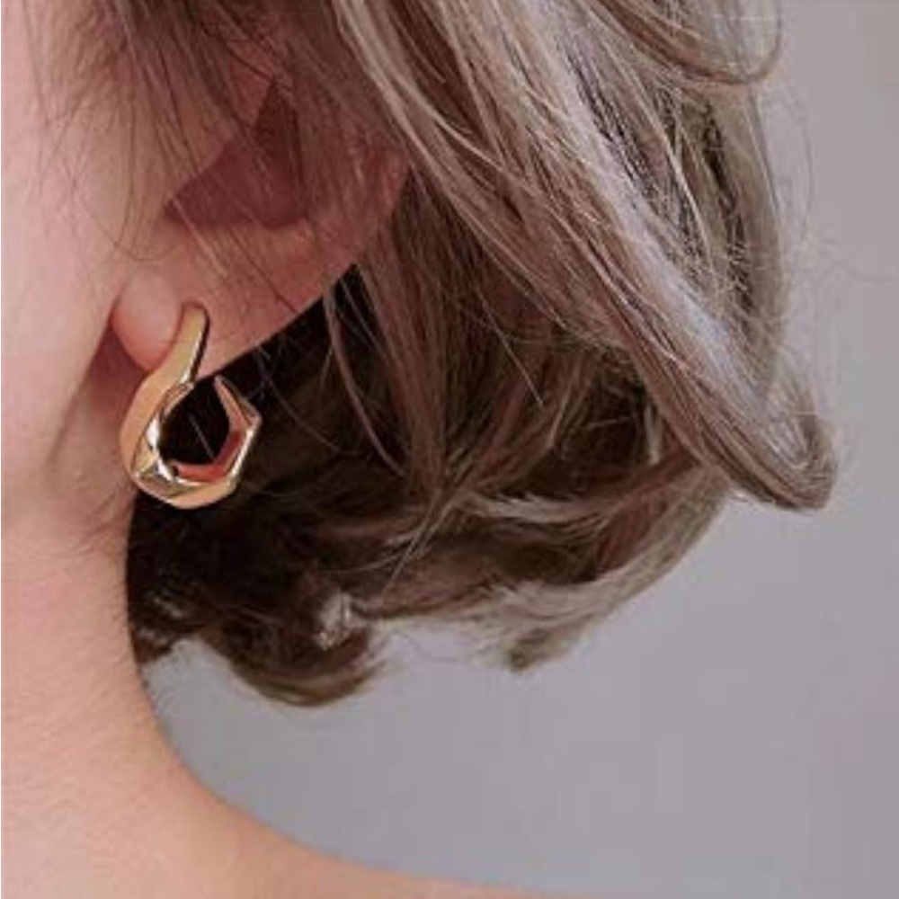 18K Plated Irregular Gold Hoop Earrings